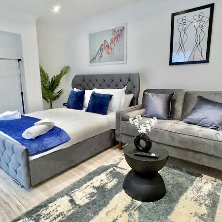 Stylish Cosy Studio Apartment 그레이브젠드 외부 사진