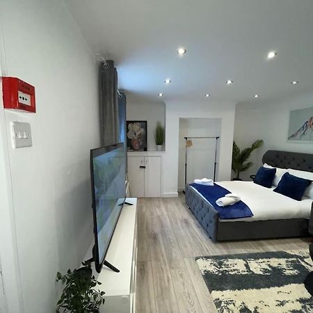 Stylish Cosy Studio Apartment 그레이브젠드 외부 사진