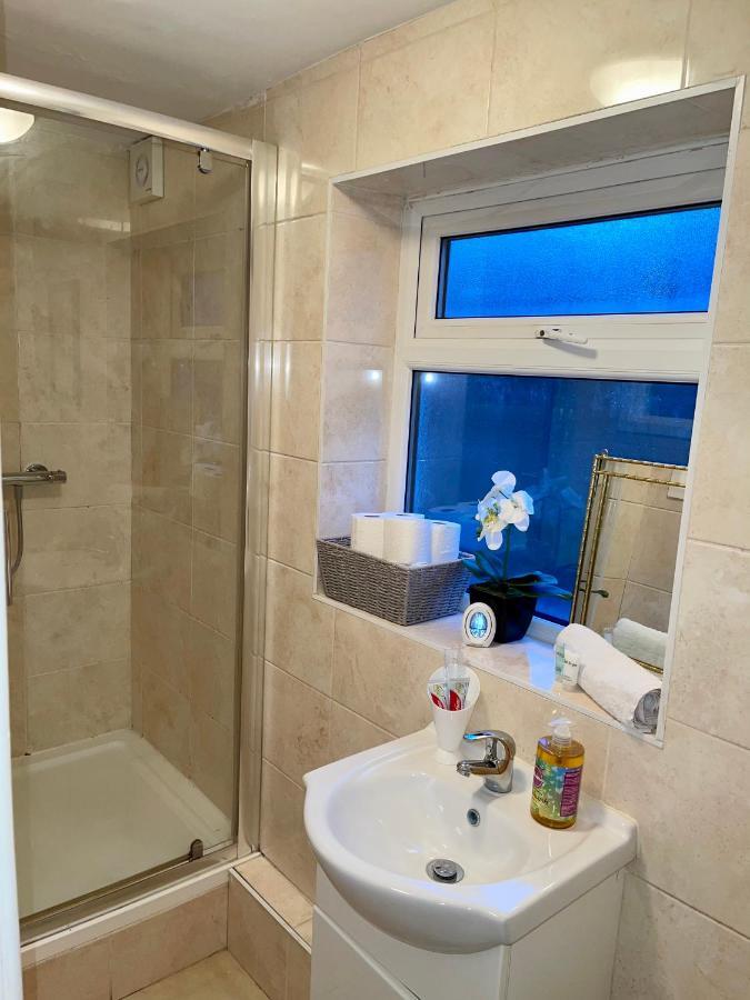 Stylish Cosy Studio Apartment 그레이브젠드 외부 사진